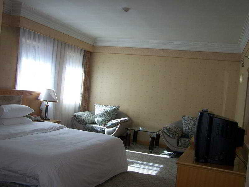 Modern Hotel Harbin Exterior foto